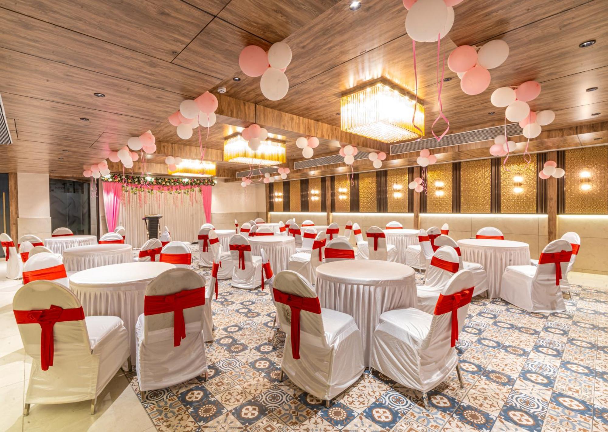 Treebo Premium Heritage Grand -Majiwada Тхане Экстерьер фото